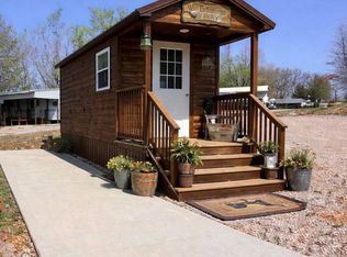 Neighbors of Peaceful Valley, Lebanon, MO 65536