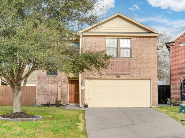 679 Fallow Ln, Alvin, TX 77511