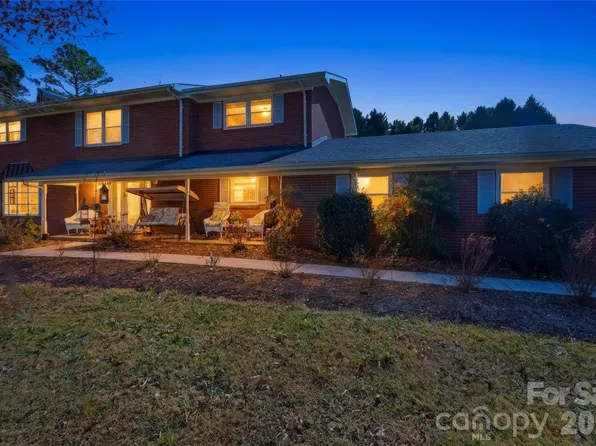 2534 44th Ave NE, Hickory, NC 28601