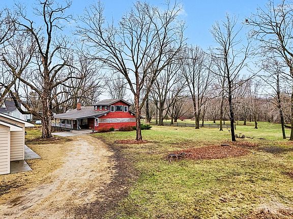 3rd image of 518 Trout Brook Rd