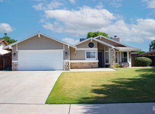 1000 Macbrady Ave, Bakersfield, CA 93308