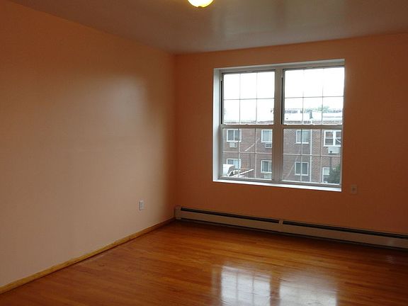 5th image of 2306 42nd St #2