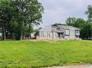 2405 SW 23rd St, Blue Springs, MO 64015