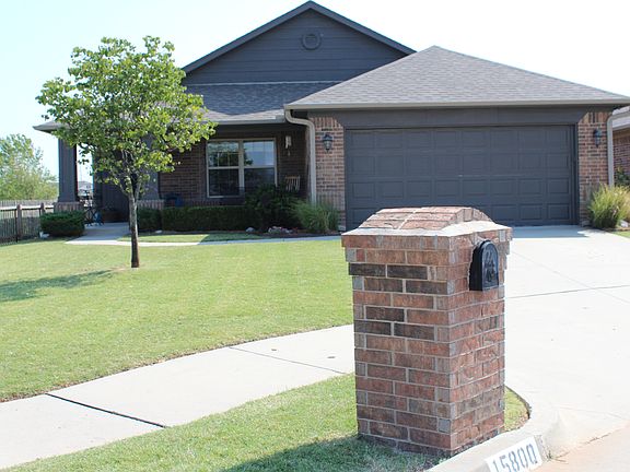 3rd image of 15800 Windstop Ct