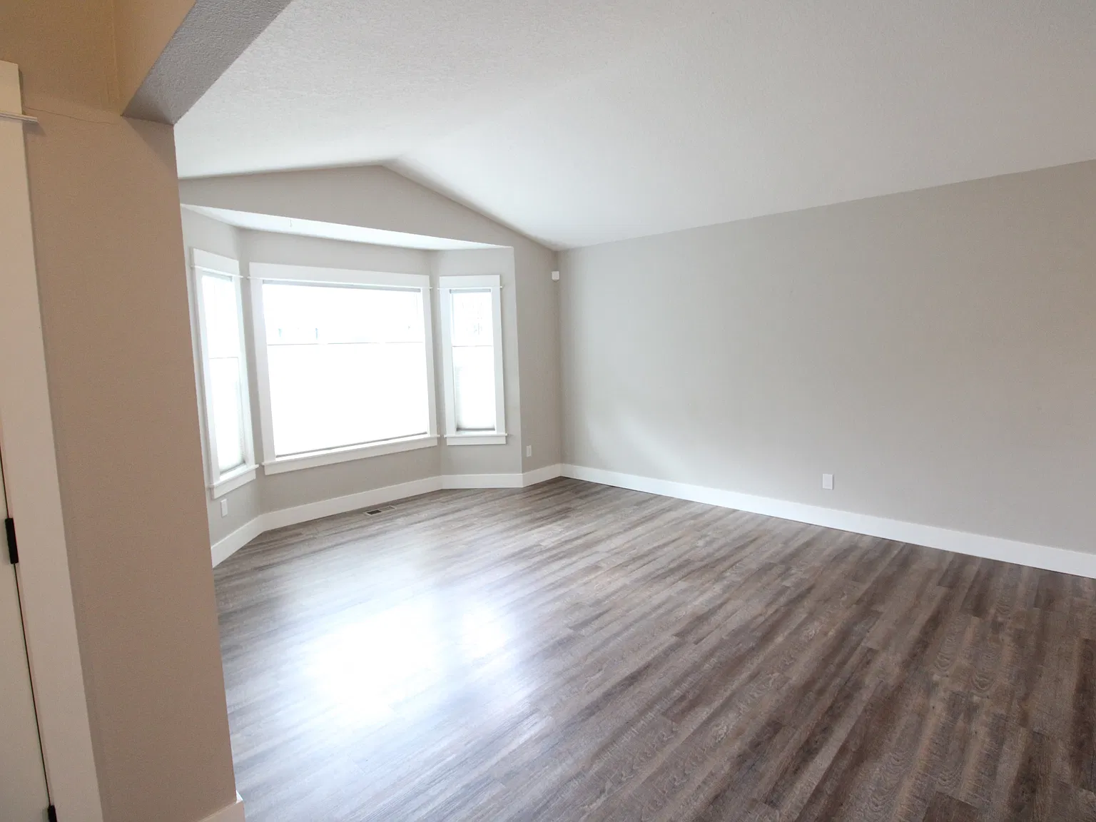 16410 Southeast Oakhurst Court - 1 — Photo 3