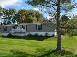 27 Marie Cir, Sabattus, ME 04280