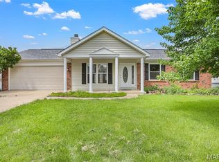 5744 Walnut Creek Blvd, Saint Charles, MO 63304
