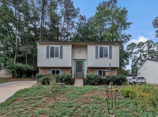 2921 Henslowe Dr, Raleigh, NC 27603