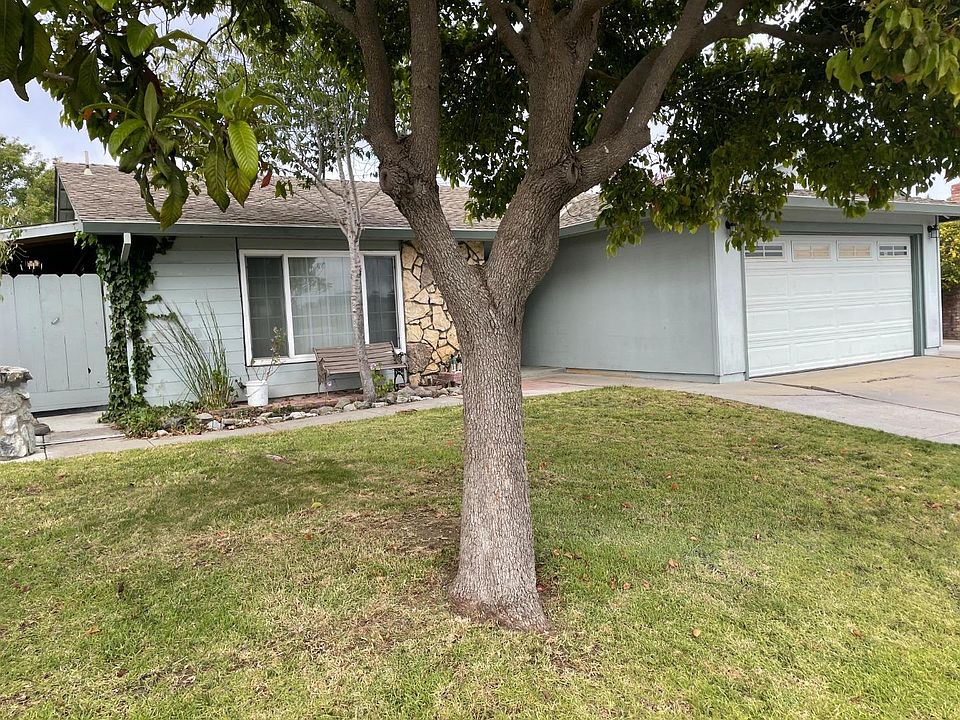 2nd image of 18615 Van Buren Ave