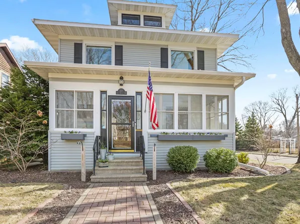 127 4th Ave SW, Faribault, MN 55021