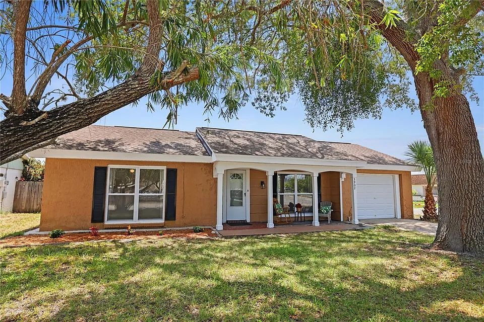 1st image of 3902 Glissade Dr