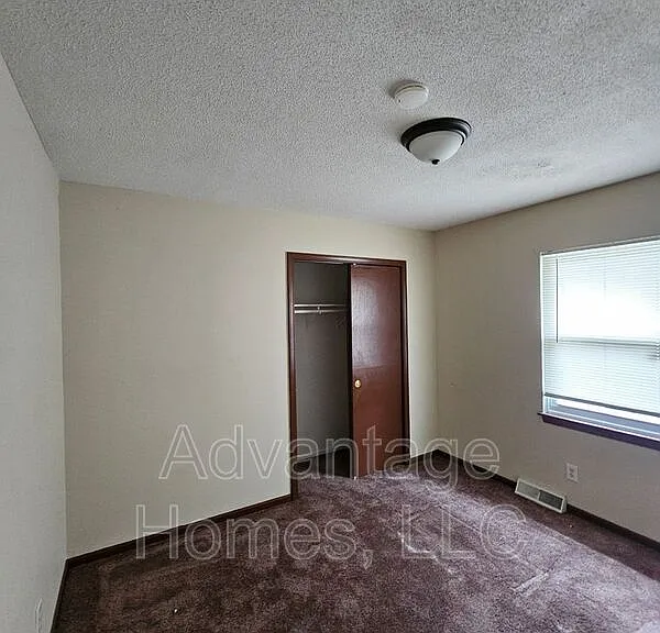 3212 N 68th St #KS 66109 — Photo 7