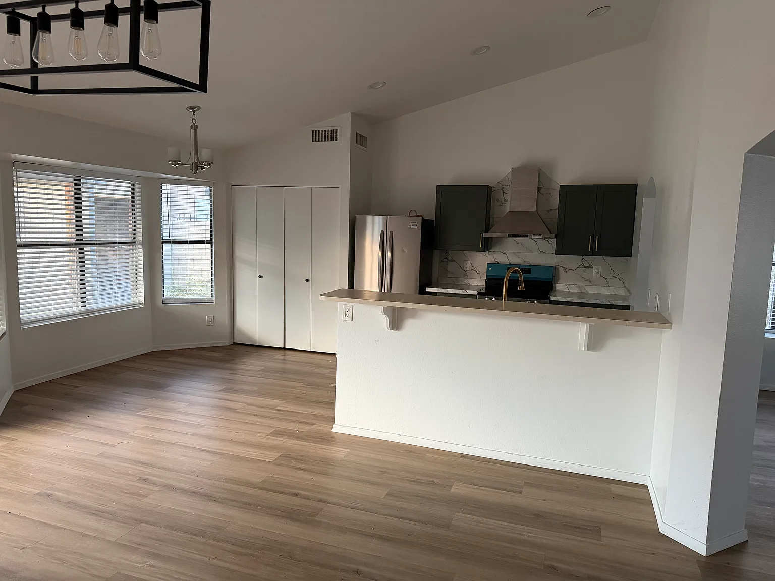 4 bed, 1704 sqft, $2,250 — Photo 3