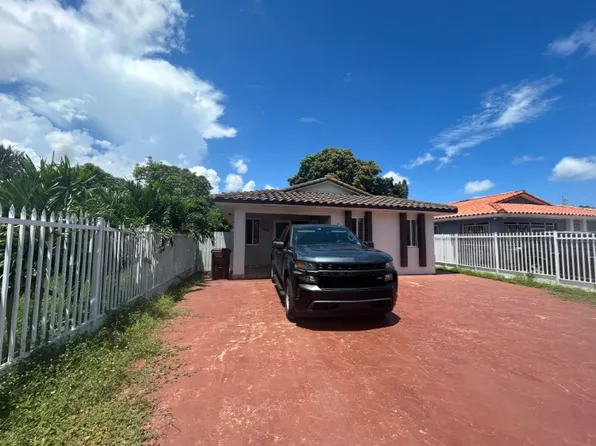 967 E 27th St, Hialeah, FL 33013