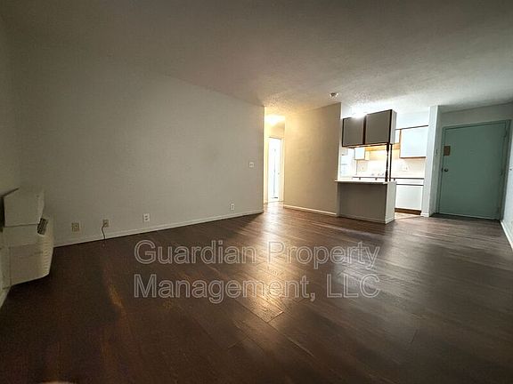5th image of 1602 Brookside Dr #324