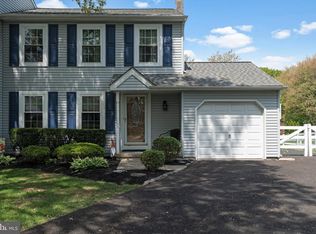 119 Coventry Cir, Lansdale, PA 19446