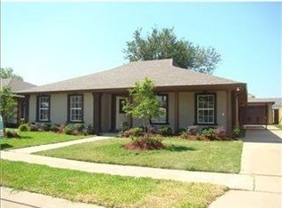 7030 Manchester St, New Orleans, LA 70126