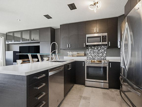 3rd image of 485 Gulf Shore Dr Unit 302