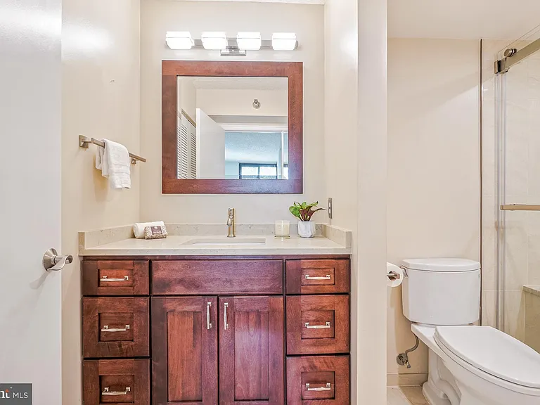7401 Westlake Ter #215 — Photo 30