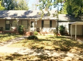 1122 W Chickasha Ave, Chickasha, OK 73018