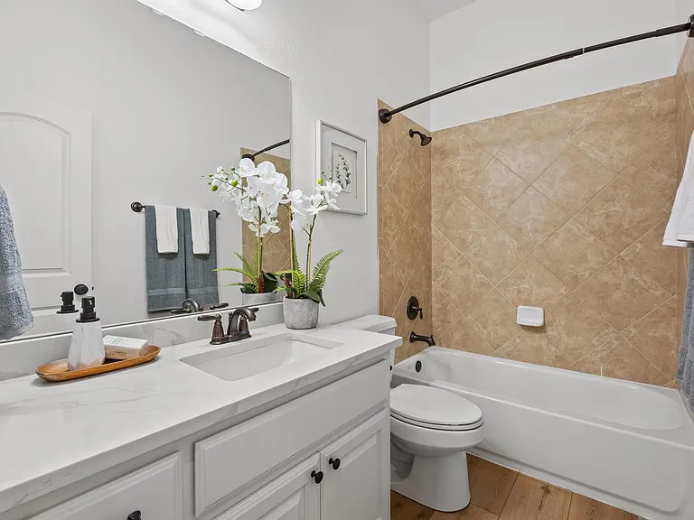 366 Mirafield Ln — Photo 11