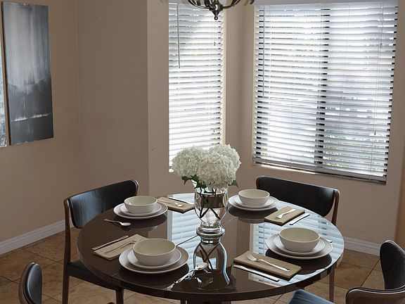4th image of 867 Paseo Serenata