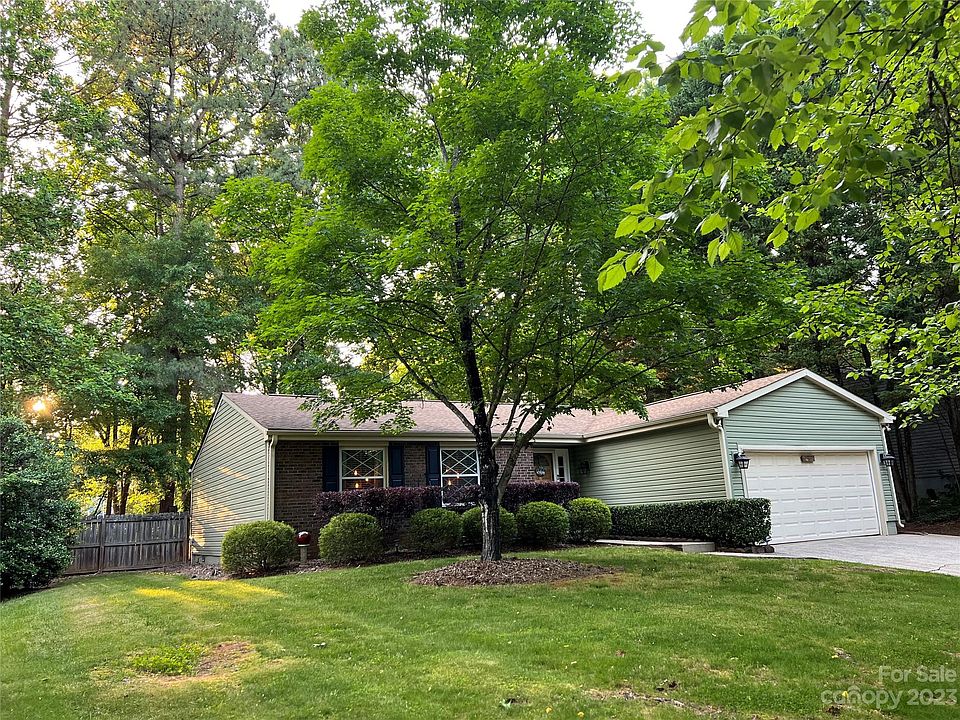 1st image of 7001 Wooden Rail Ln #40