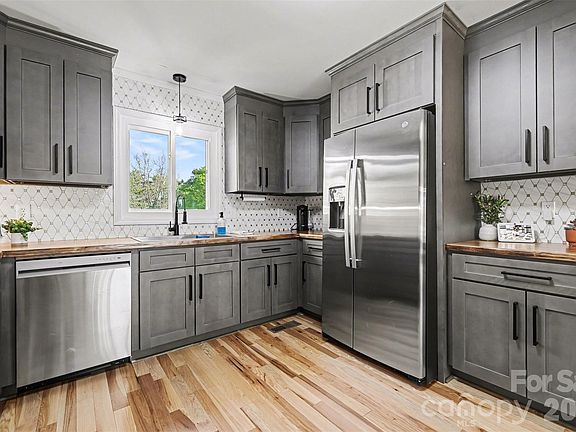 3rd image of 5377 Hunts Mill Rd