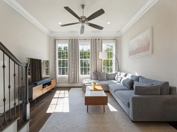 7333 Valley View Ln Unit 805, Dallas, TX 75240