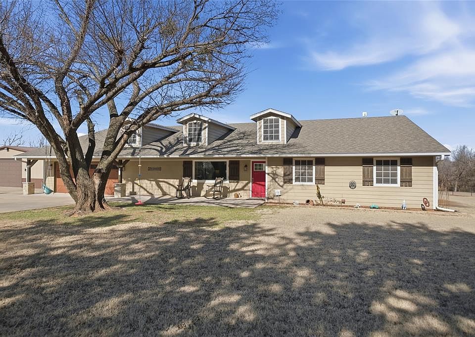 1st image of 11515 W Little Ln