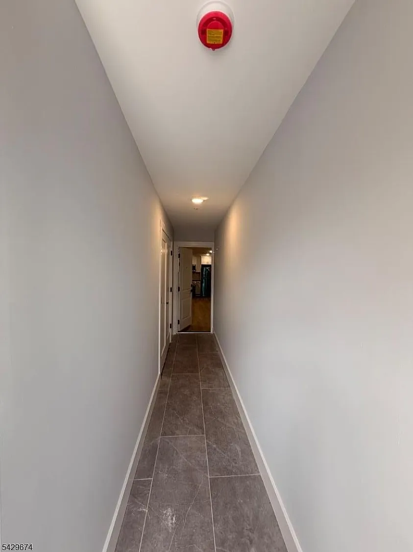 Building Photo - 129 Mount Pleasant Ave #1