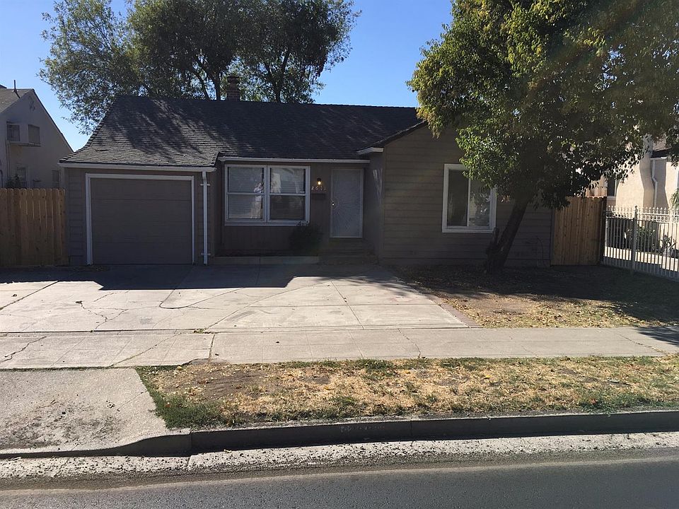 1st image of 2613-2611 N Pershing Ave