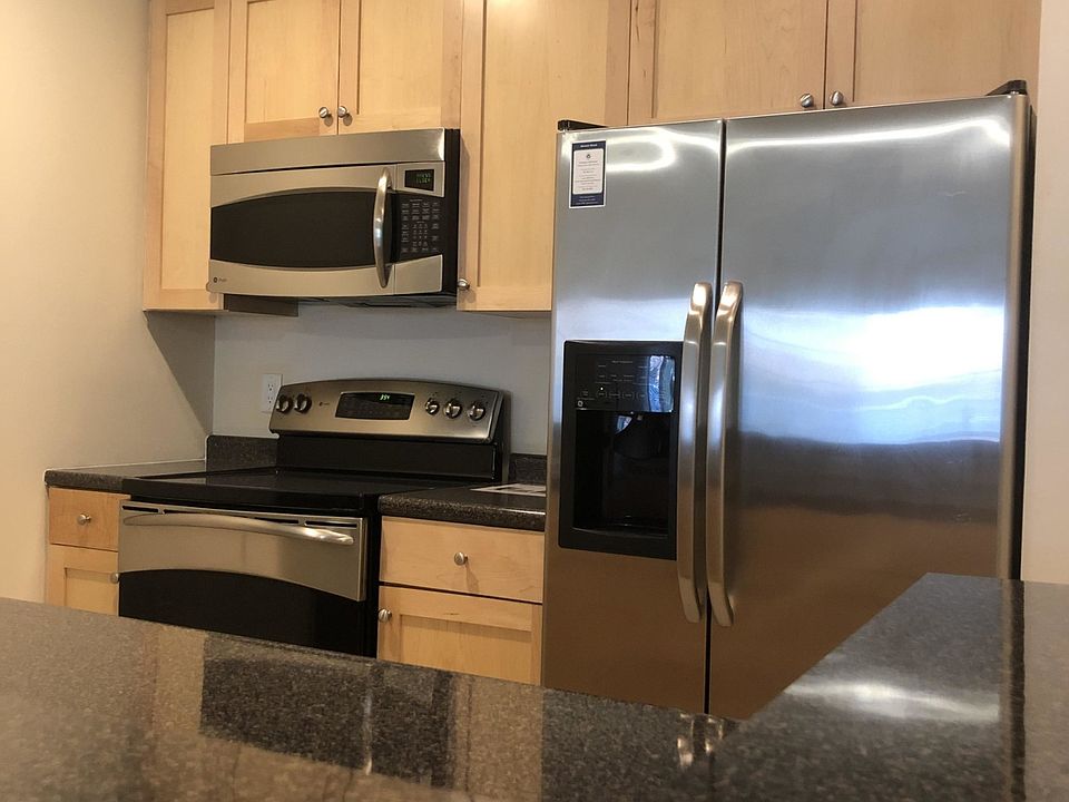 1st image of 1109 Norwest Dr #11