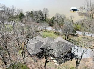 10118 Old Campbell Rd, Rogers, AR 72758