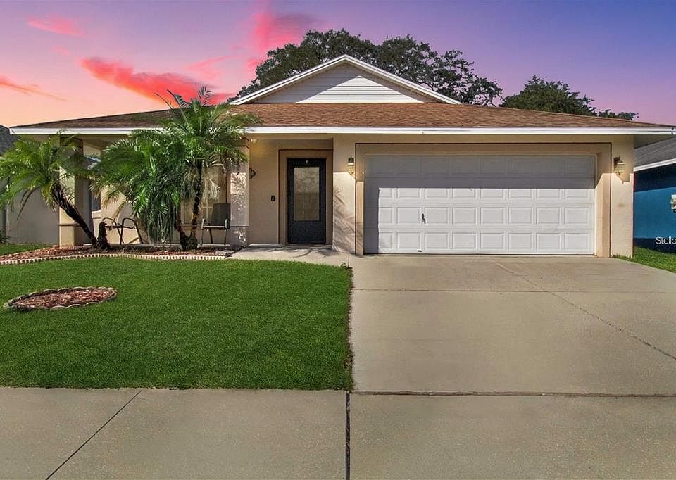 1st image of 15427 Winter Breeze Ln