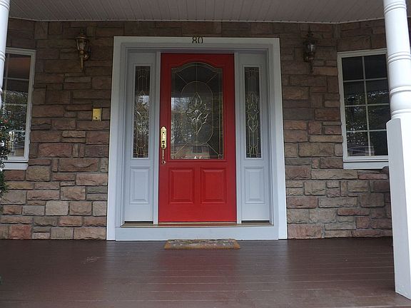 5th image of 80 Oriole St