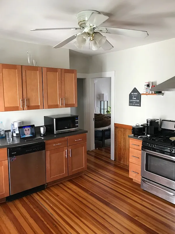 2 bed, 9999 sqft, $3,000 — Photo 1