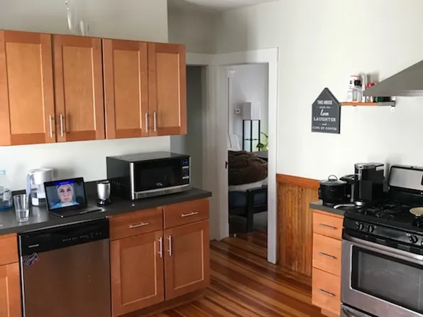 39 Foster St, Brighton, MA