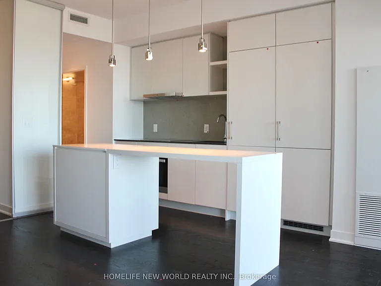 88 Harbour St #6806 — Photo 10