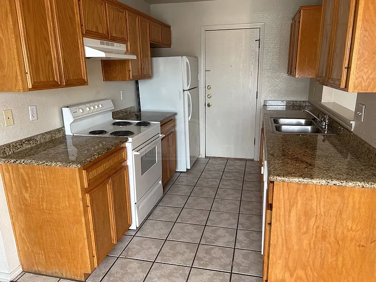 913 McDaniel Circle, Killeen — Photo 7