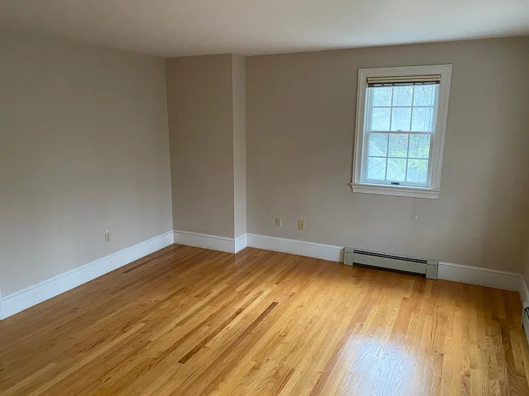47 Stonegate Rd — Photo 24