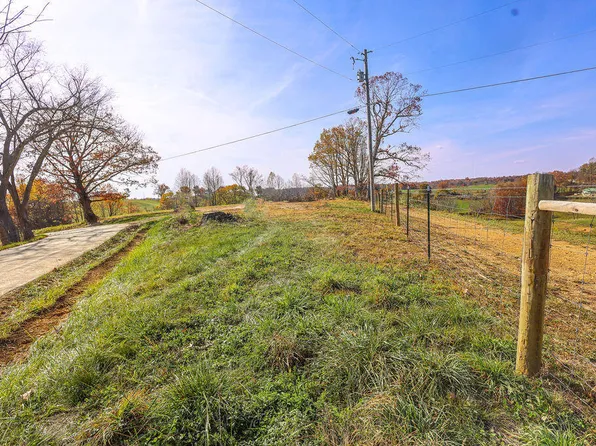 87 Lizard Ridge Rd, Frenchburg, KY 40322