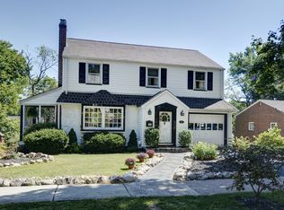 83 Stonehouse Rd, Glen Ridge, NJ 07028