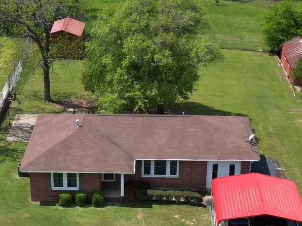 209 Tobacco Rd, Linden, TX 75563