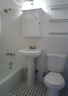Rented by Town Residential | media 9