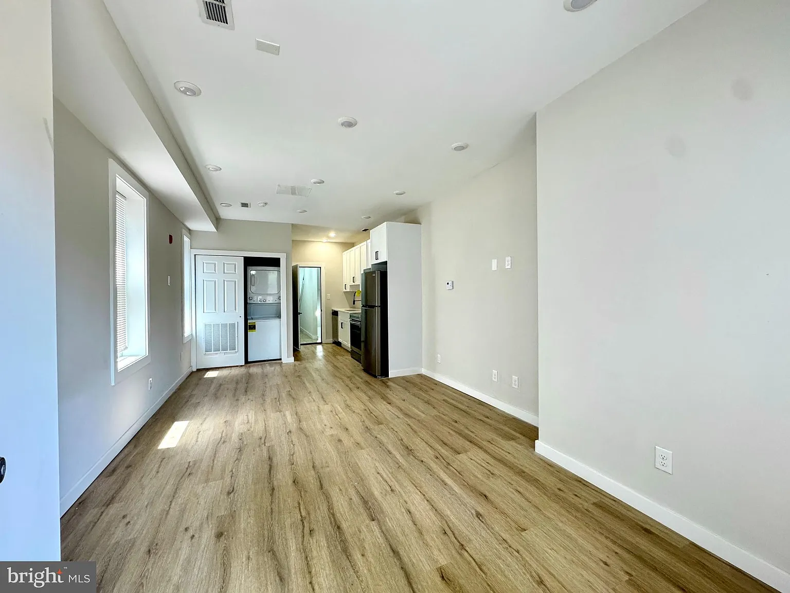 Studio, 330 sqft, $1,200 — Photo 4