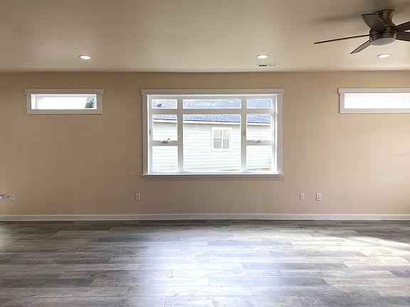 5th image of 408 Lolly Ln