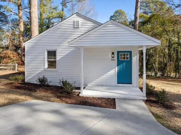 900 Powell Dr, Garner, NC 27529