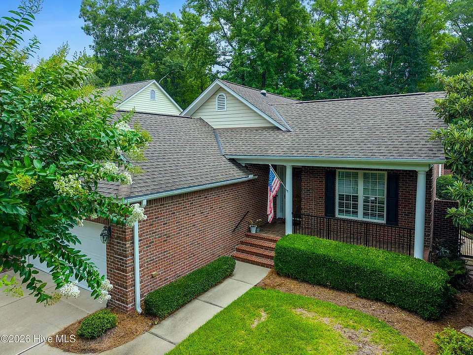 1105 Congressional Ln