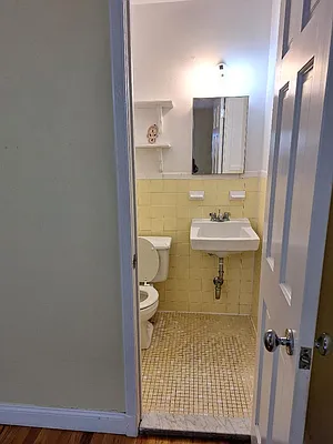 Rented by Richard F Verrilli, LREB | media 33